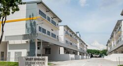West Spring (D22), Factory #464399671